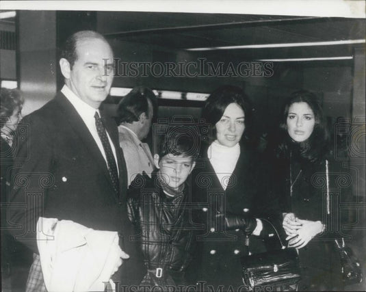 1970 Press Photo Mordechai Limon Israeli Admiral Leaves France Ordered Out - Historic Images