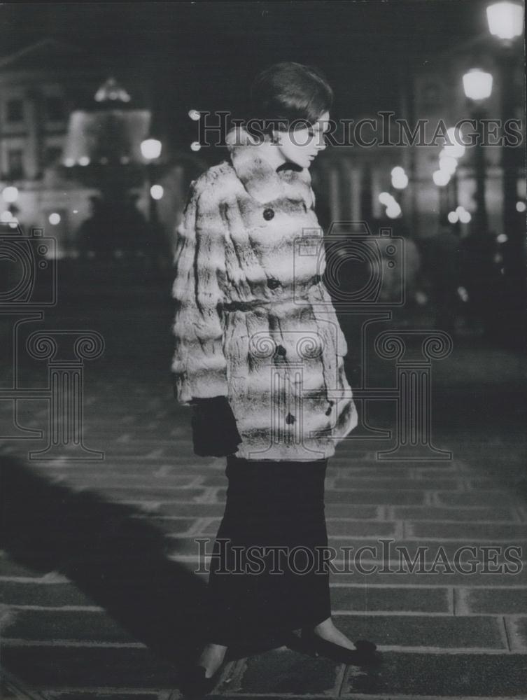 1964 Press Photo Jacket Empress Chinchilla Double Breasted Belt Chombert - Historic Images