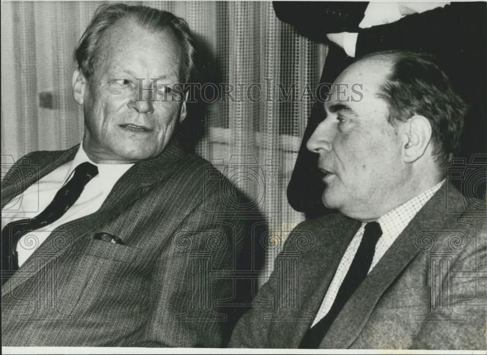 Press Photo French Presidency Candidate Francois Mitterrand At DDR Meeting - Historic Images