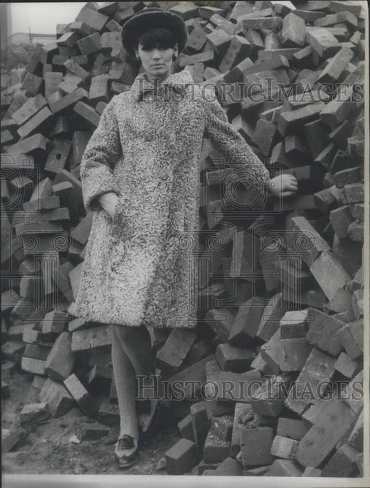 Press Photo Astrakhan Winter Coat Designed by Chombert - Historic Images