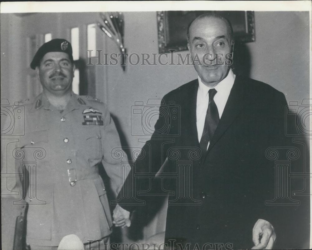 1967 Press Photo New Jordanian Premier Bahjat With Major General Amer Khamas - Historic Images