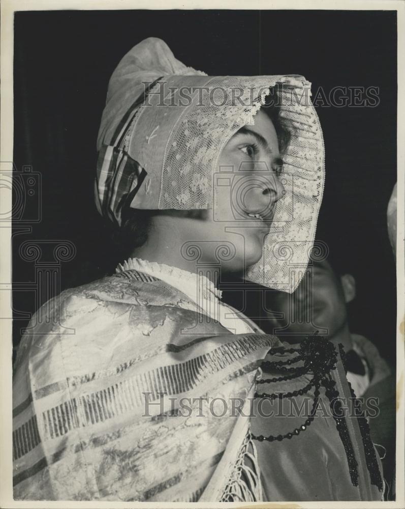 1954 Press Photo French Folk Dancers in London - Historic Images