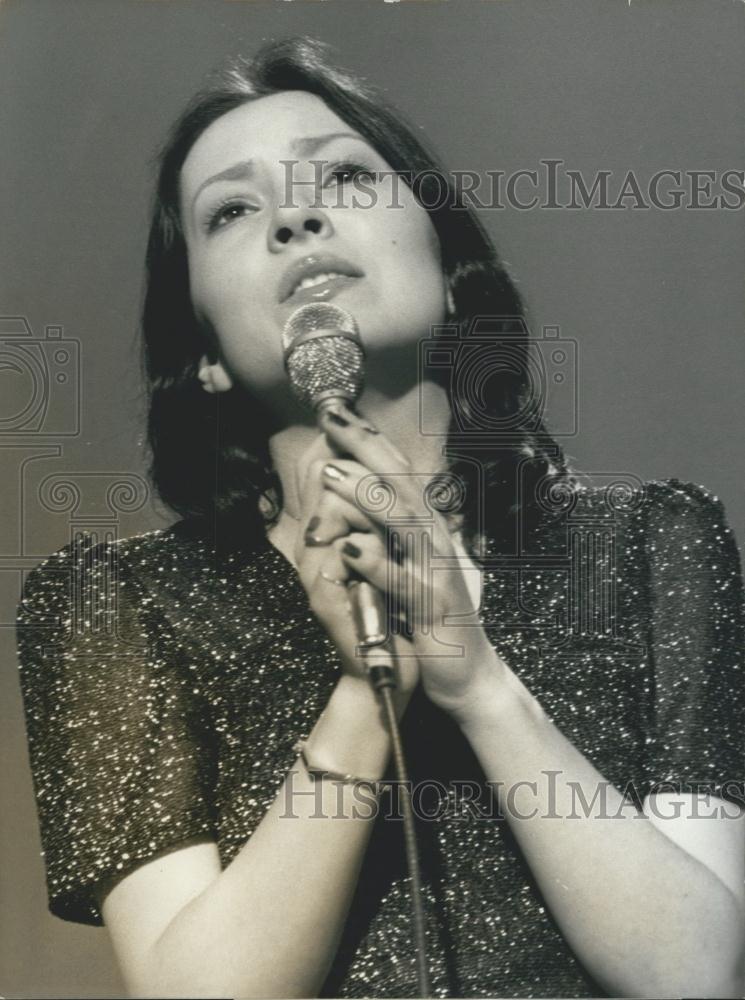 1975 Press Photo Swiss Singer ,Miss Simone Drexel - Historic Images