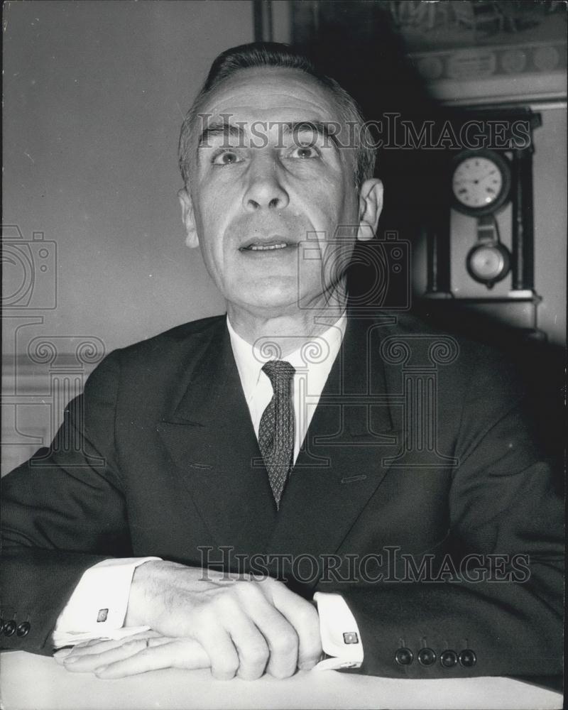 1972 Press Photo France's New Ambassador To Britain - Historic Images