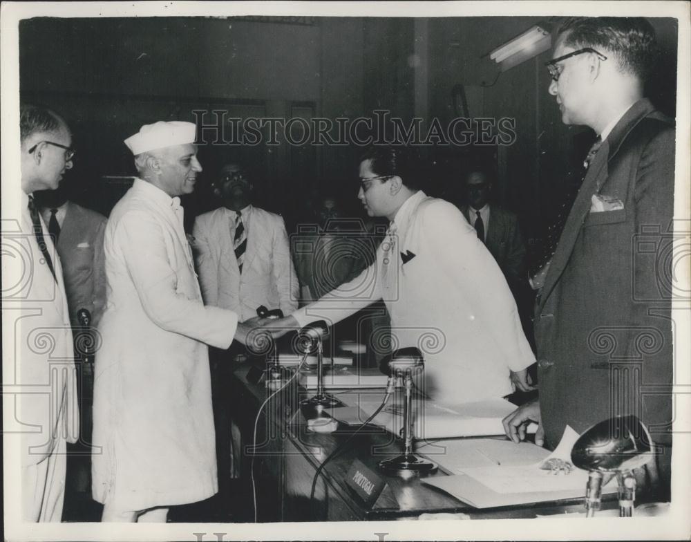 1954 Press Photo Indian Prime Minister ,Mr. Nehru &amp;Souty East Asians - Historic Images