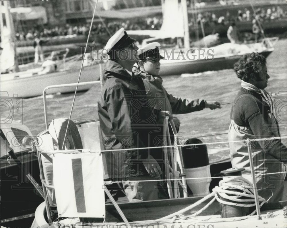 1973 Press Photo Duke Of Edinburgh And Prince Andrew Yachting - Historic Images