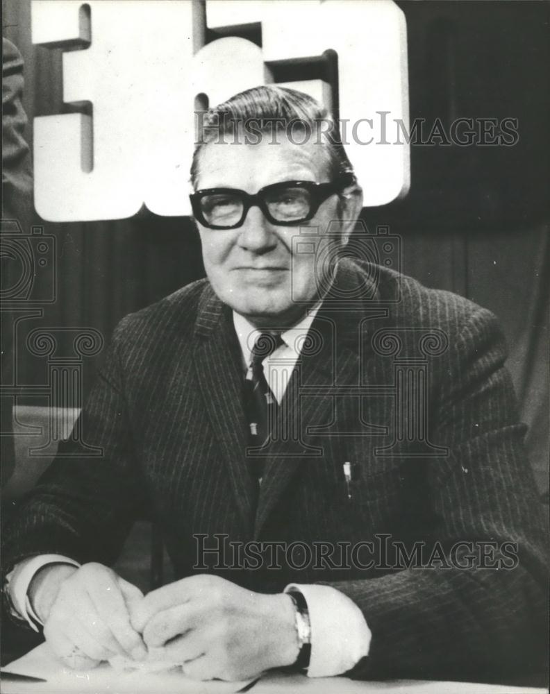 1974 Press Photo Government Chief Whip,Mr. Robert Mellish - Historic Images