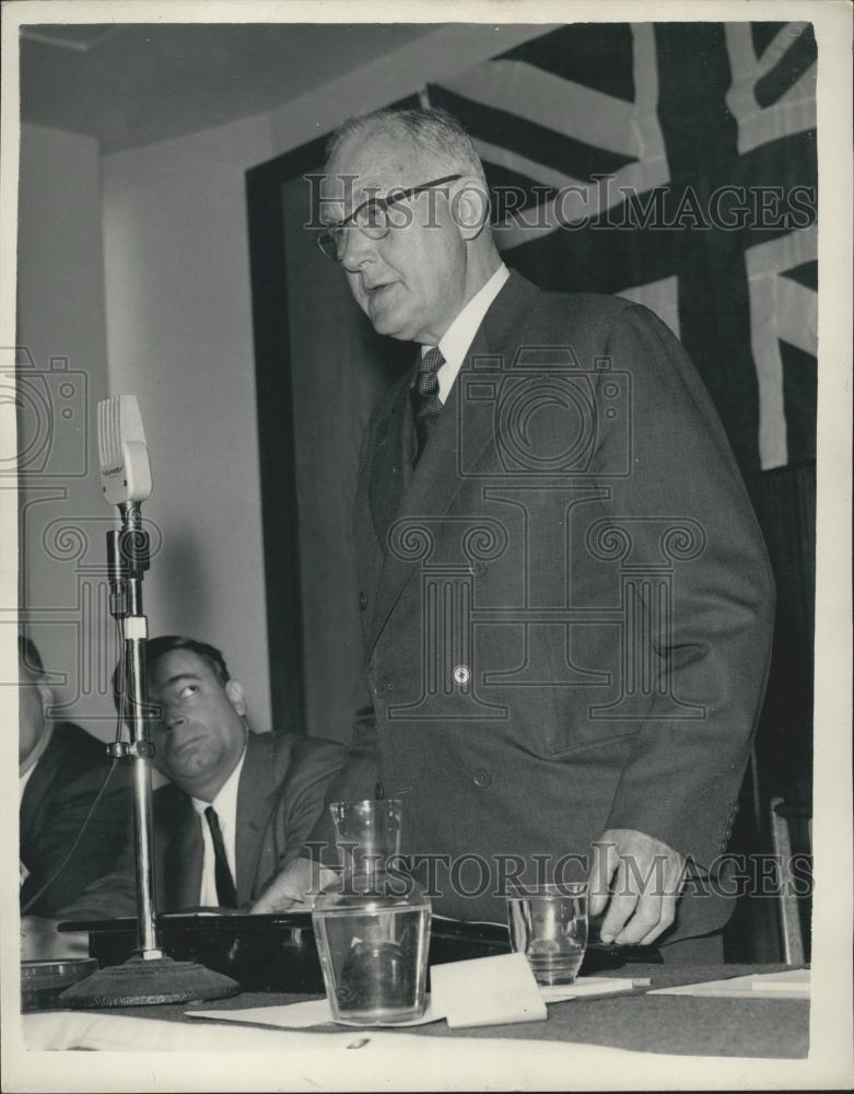 1958 Press Photo Hon. Donald V.Lowe, chairman of the port of new york authority - Historic Images