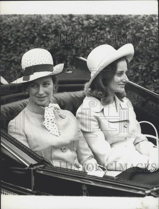 1973 Press Photo Princess Alexandra & Lady Angela Oswald - Historic Images