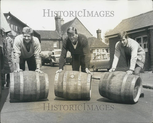 1964 Press Photo Bunny Larkin Ron Spelman Charlie Livesey Watford Football Club - Historic Images