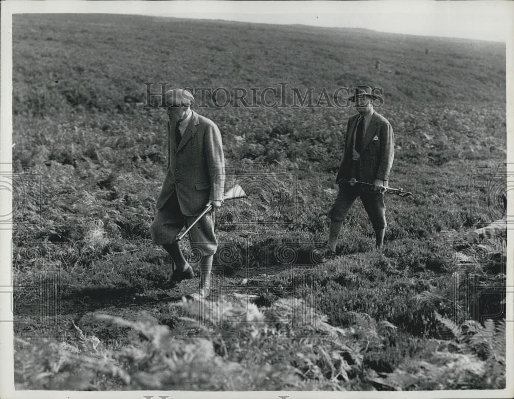 1953 Press Photo R.A. Butler, chancellor of the excheque Grouse shooting - Historic Images