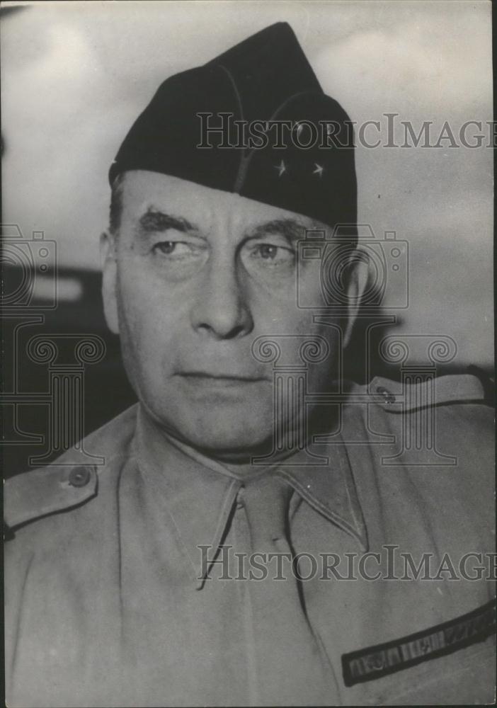 1956 Press Photo Commander of Centre Europe,General Valluy - Historic Images