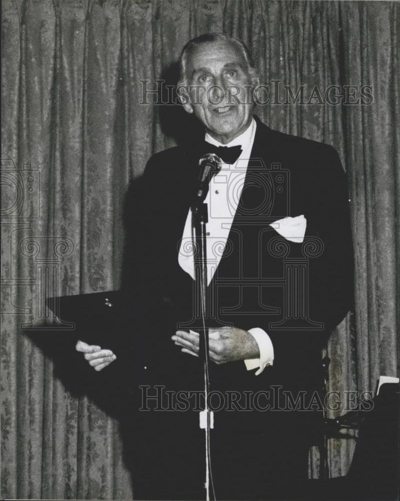 1974 Press Photo Goddard Lieberson receives Richard Rogers Award - Historic Images