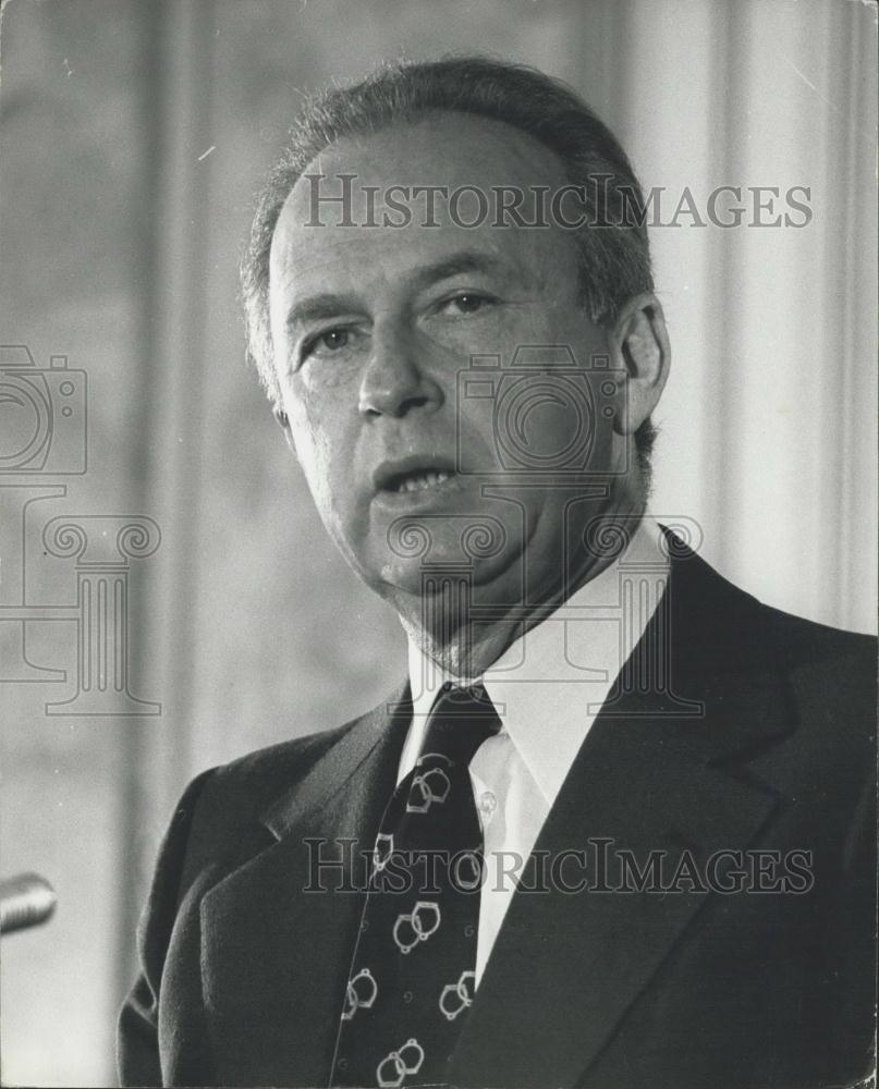 1974 Press Photo Israel Prime Minister Yitzhak Rabin, London Press Conference - Historic Images