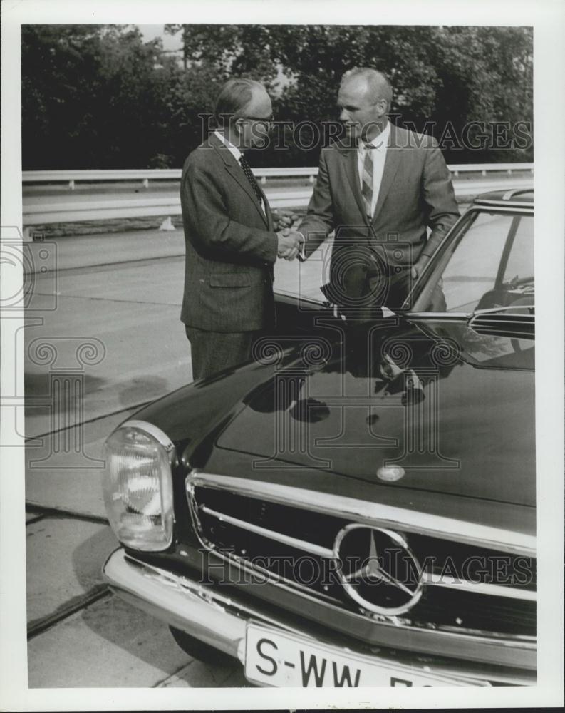 Press Photo Col. Glenn Orbits&quot; Sports car&quot; - Historic Images