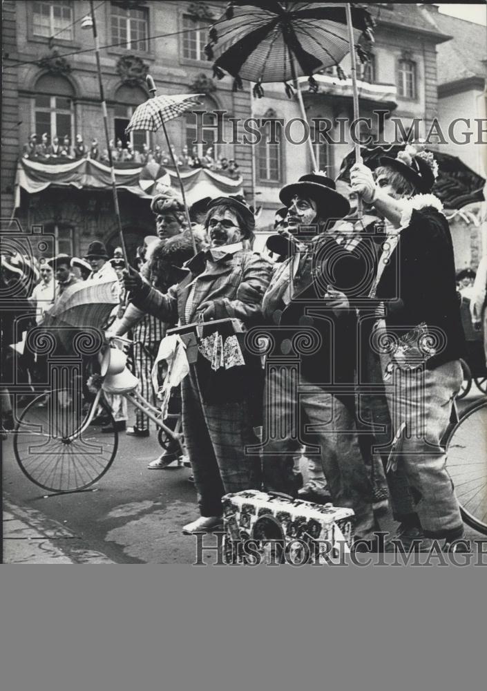 1961 Press Photo Festivities at Carnival In Mainz Germany - Historic Images