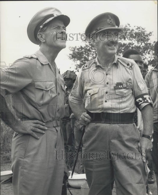 1968 Press Photo Maj-Gen Arthur Raab, of Sweden & Maj Gen Henry T. Alexander - Historic Images