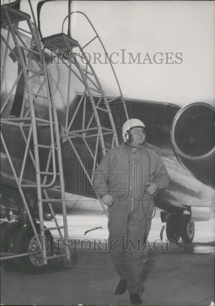 1953 Press Photo M. Louis Christiaens,French Minister Of Air, - Historic Images