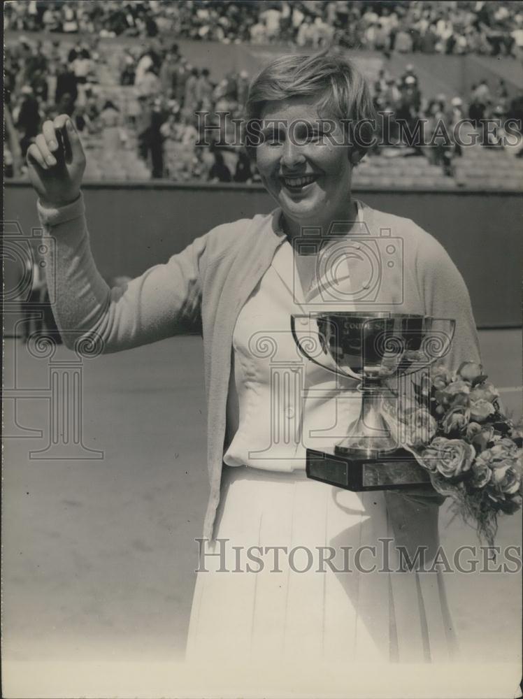 1959 Press Photo Christine Truman Paris International Championship Tennis - Historic Images