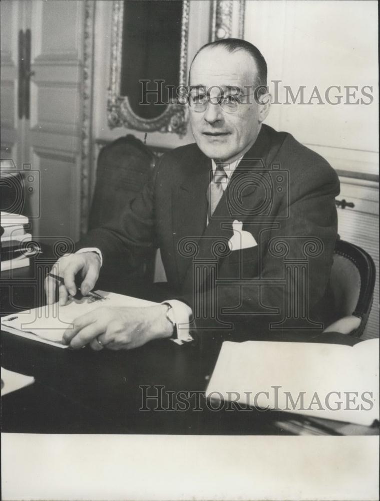 Simon Letort 1964 Press Photo French Scientist, Professor Letort - Historic Images