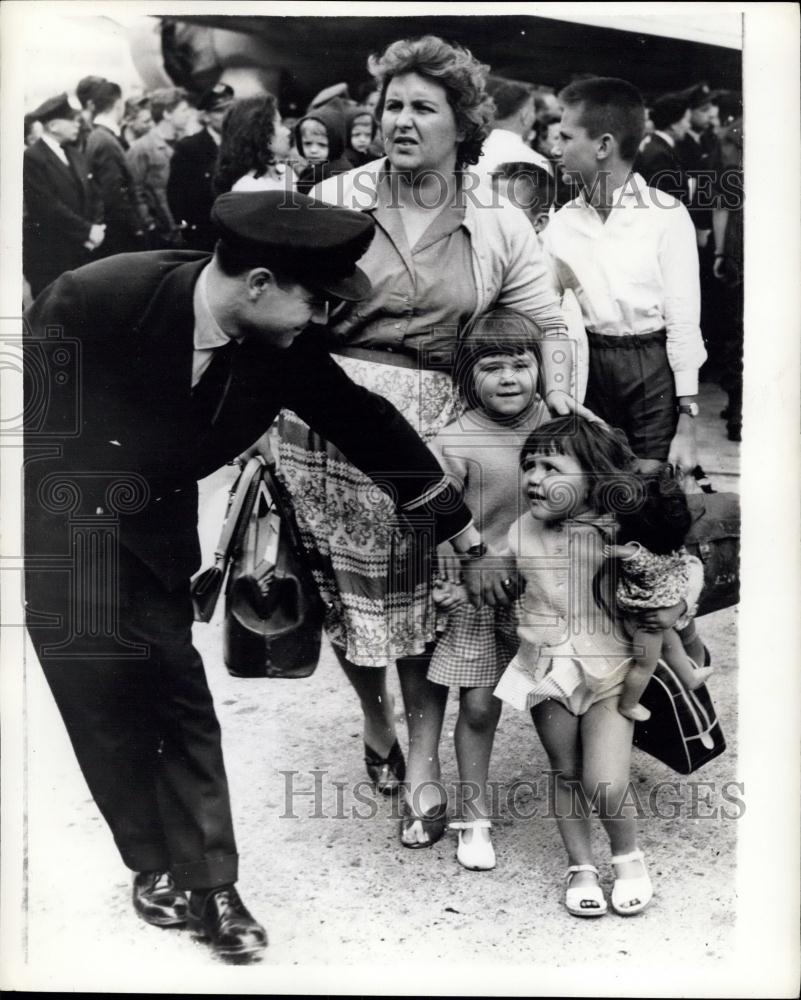 Press Photo Refugees From Congo Arrive In Brussels - Historic Images