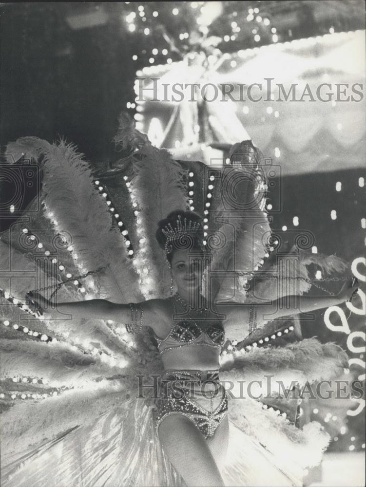 1975 Press Photo Holiday On Ice Starts To Play In Europe - Historic Images