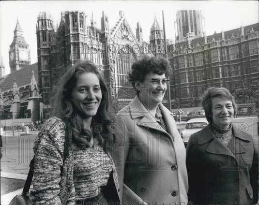 1974 Press Photo 3 New Women Labor Party MP's Sworn In - Historic Images
