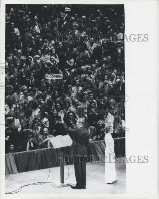 1972 Press Photo Senator George McGovern, Wife Elenor, Democratic Party Campaign - Historic Images