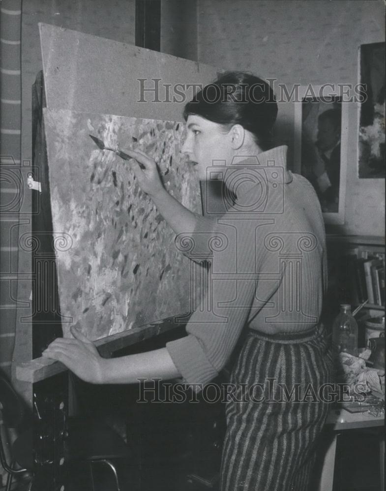 1958 Press Photo Angelica Von Schirach, Painter - Historic Images