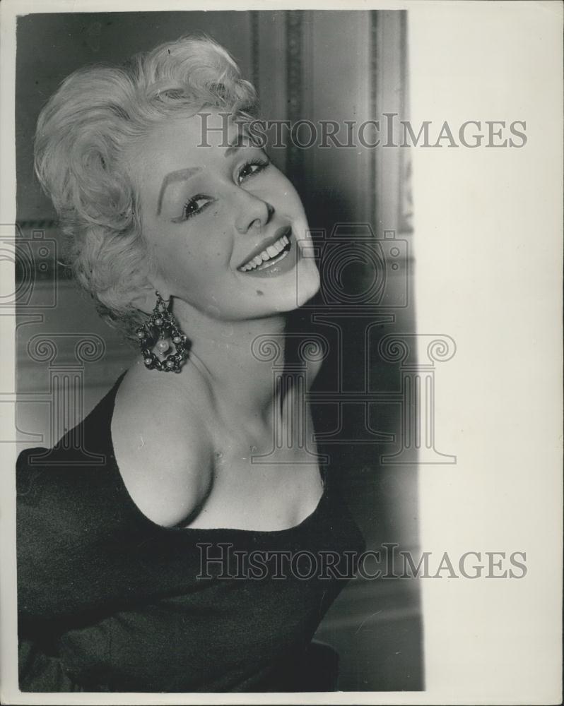 1955 Press Photo Singer Shatzi Vargas - Historic Images