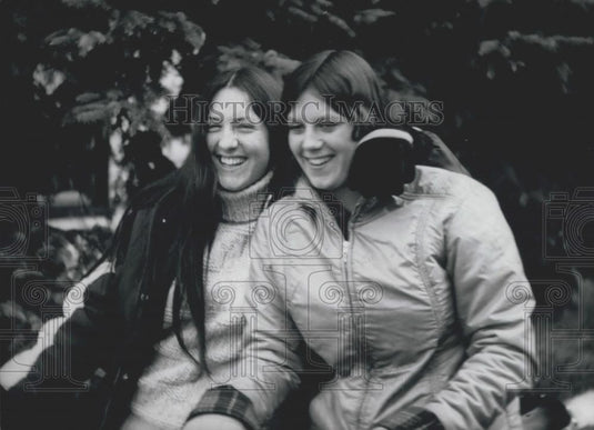 Press Photo Michele Flynn & Karen Quinlan - Historic Images