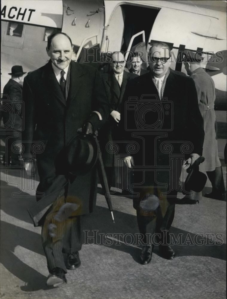 Press Photo Minister Of Foreign Office Of Netherlands Luns &amp; Von Brantano - Historic Images