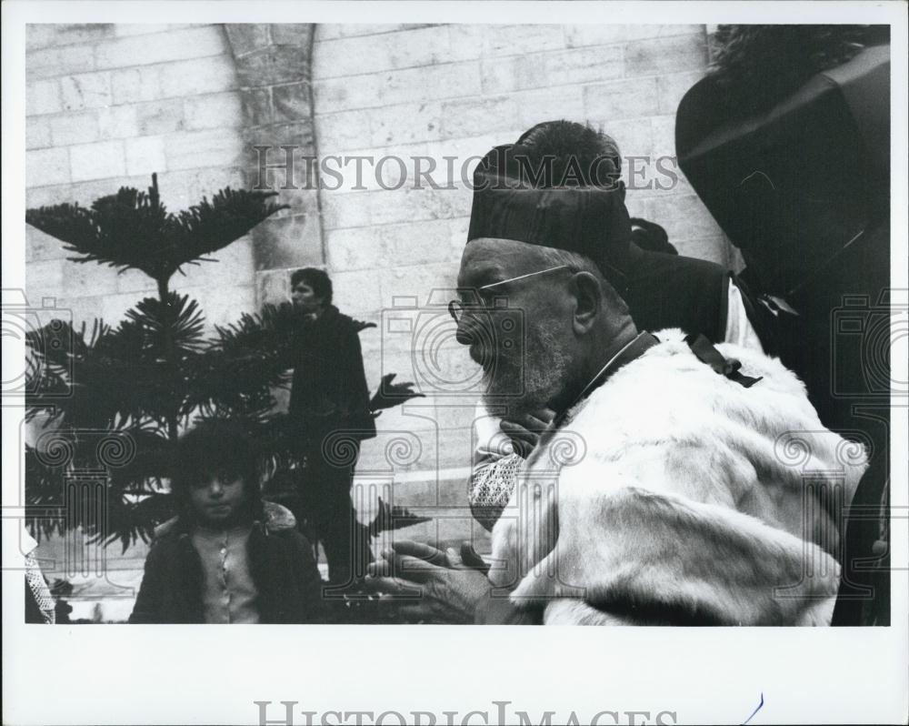 1967 Press Photo Latin Patriarch Gori leaves Church of Nativity After Mass - Historic Images