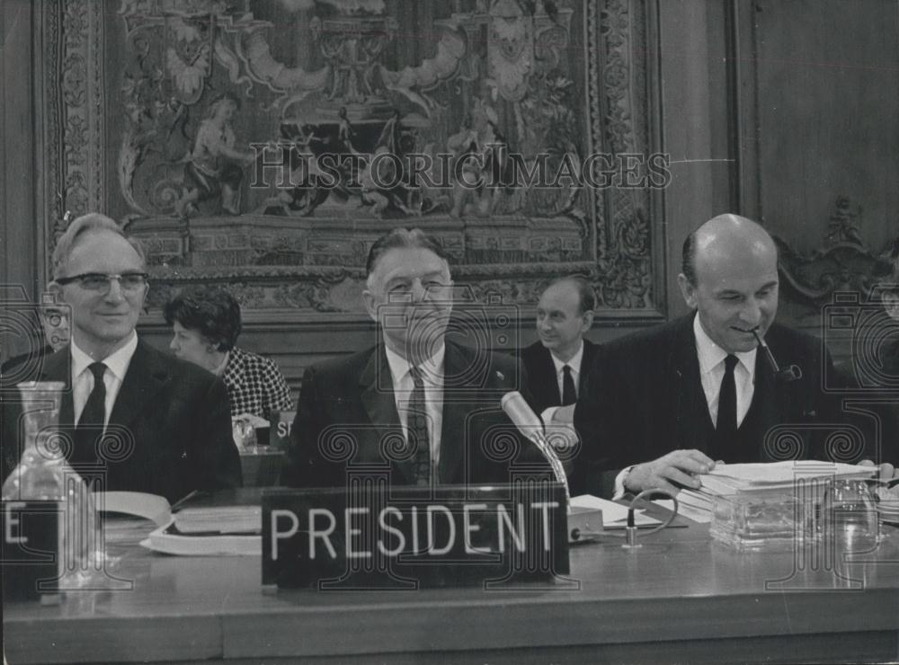 1968 Press Photo M. Kristensen Secretary General & Ambassador Edwin M. Martin - Historic Images