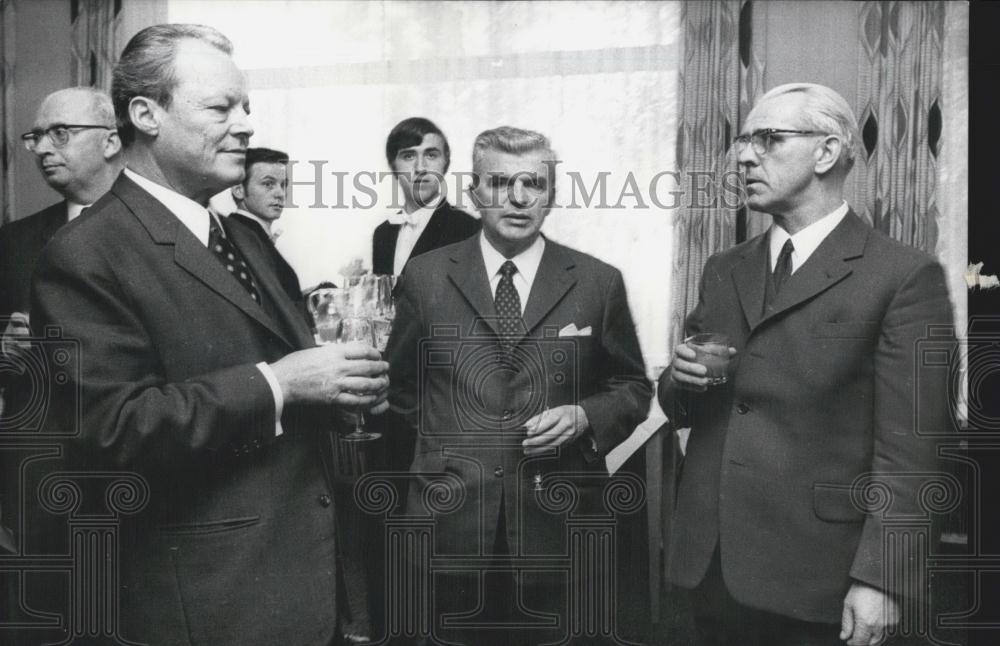 Press Photo Brandt - Stoph Meeting at Kassel - Historic Images