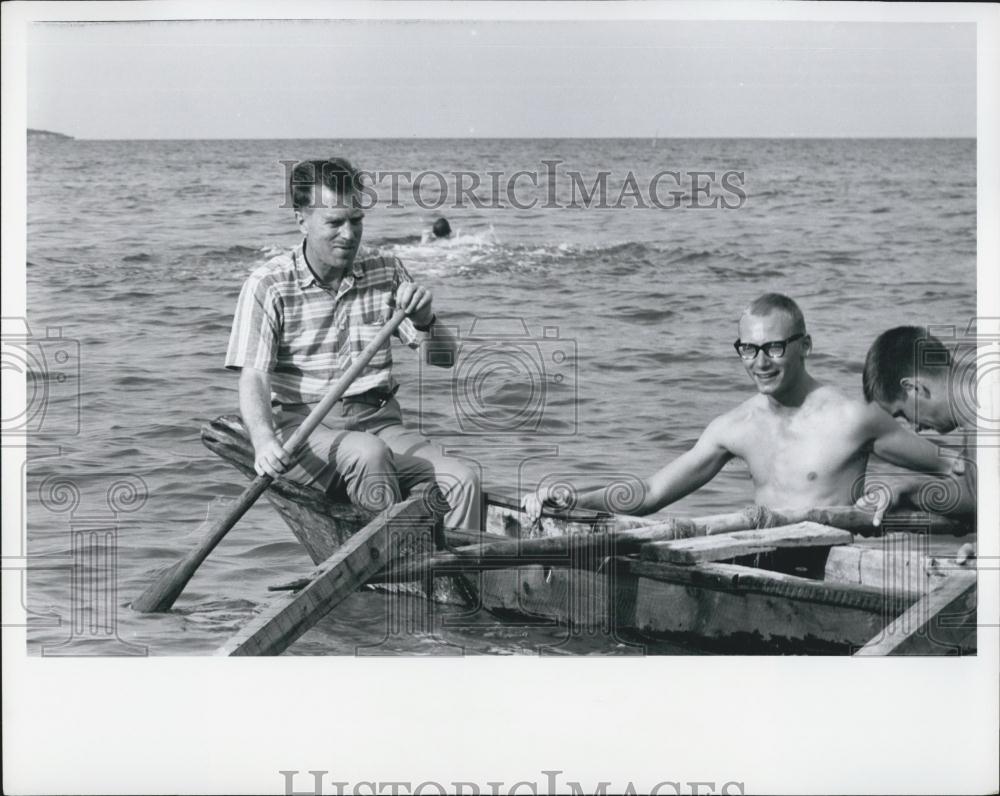 Press Photo Peace Corps Director Jack Hood Vaughn In An African Fishing Boat - Historic Images