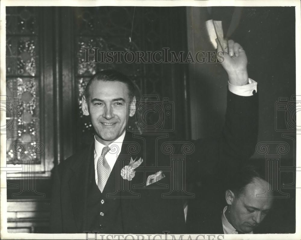 Press Photo Neil McDermot ,Labour winner of the North Lewisham - Historic Images