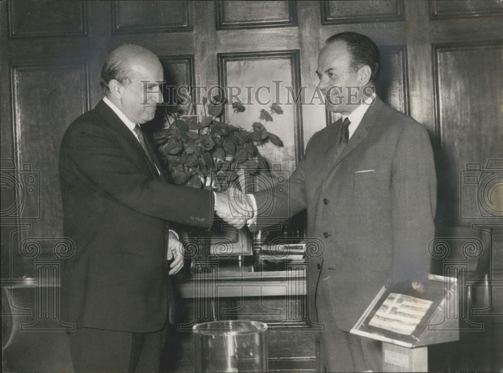 1973 Press Photo American ambassador Henry Taska George Papadopoulos - Historic Images