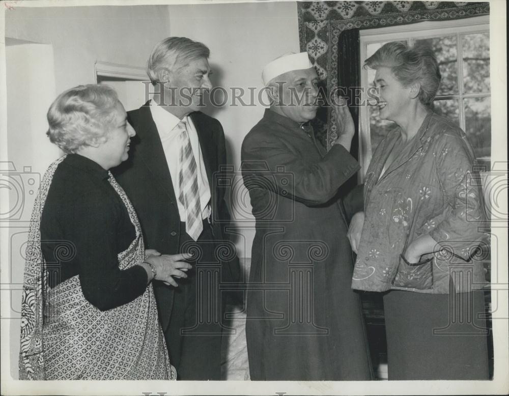 1960 Press Photo Prime Minister Nehru Mrs. Pandit Jenny Lee Aneurin Bevin London - Historic Images