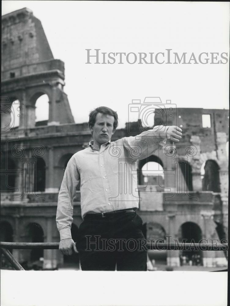 1966 Press Photo TV Comedy Star Lance Percival in Rome - Historic Images