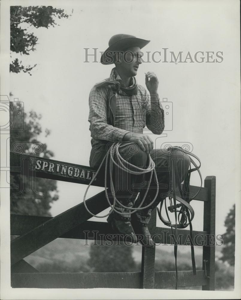 1953 Press Photo Dartmoor.,Actor Ros Salmon on his English Ranch - Historic Images