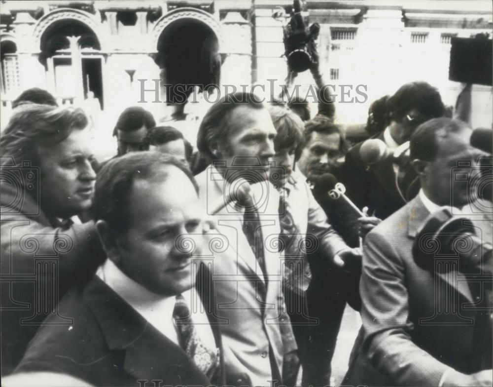 1974 Press Photo John Stonehouse Missing MP Australia Illegal Immigrant - Historic Images