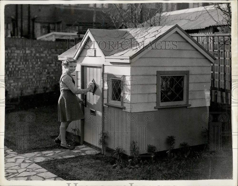 1956 Press Photo 10 Year Old Sandra Backhauser Takes Possession of Dream House - Historic Images