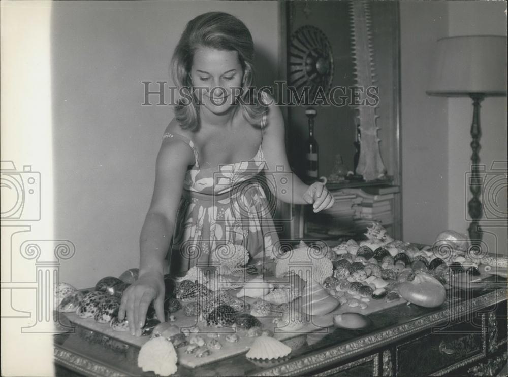 1962 Press Photo Mrs. Lombardo Wife of Owner of Titanus - Historic Images