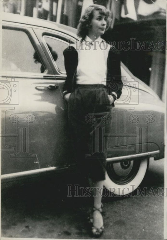 1951 Press Photo Madame Paula Pessar, a Beautiful French Woman Missing - Historic Images
