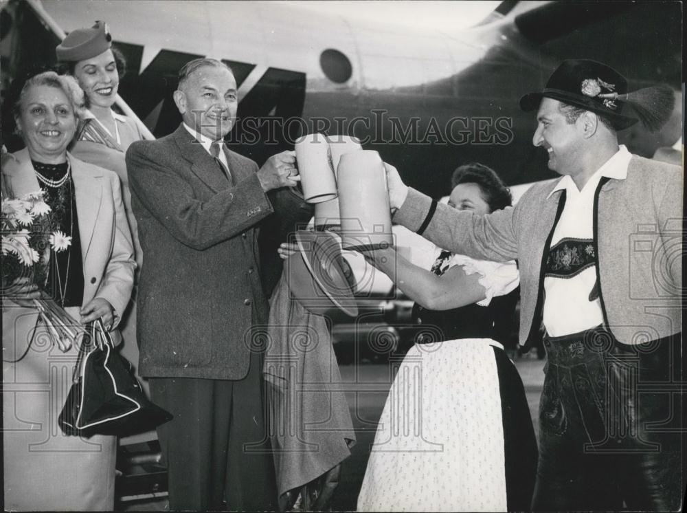 Press Photo Bavarian Prime Minister Dr. Ehard - Historic Images