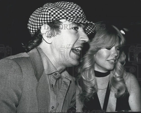 1980 Press Photo Peter Cook premier film Can't Stop the Music Village People - Historic Images