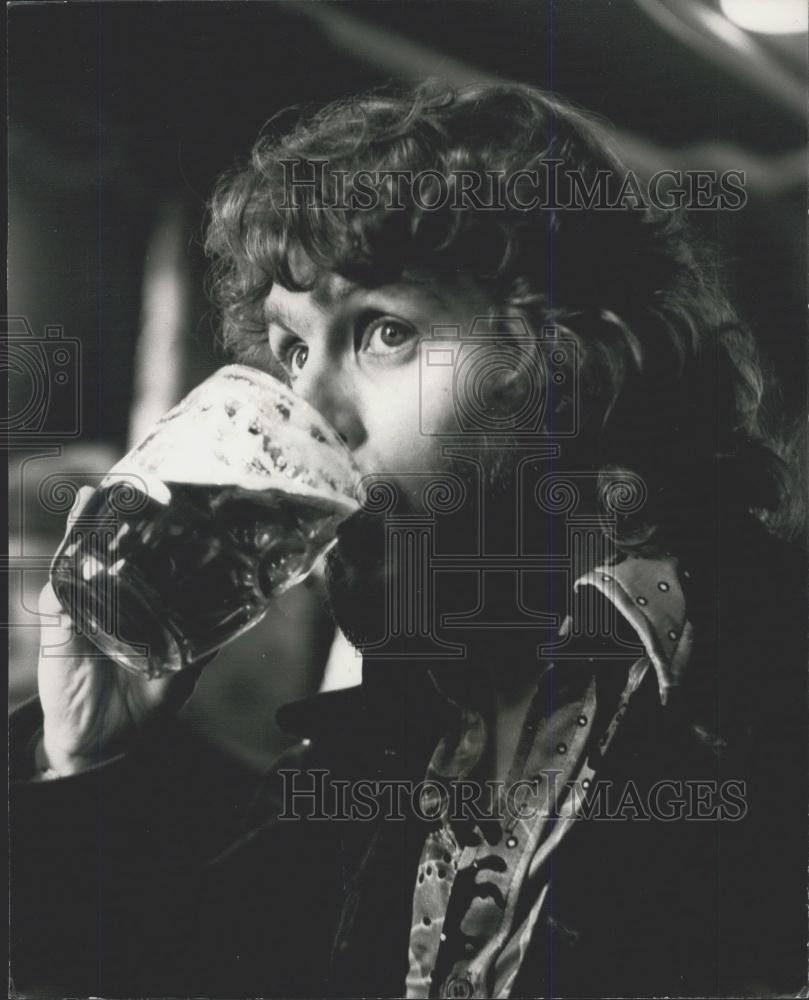 1972 Press Photo Actor Paul Nicholas - Historic Images