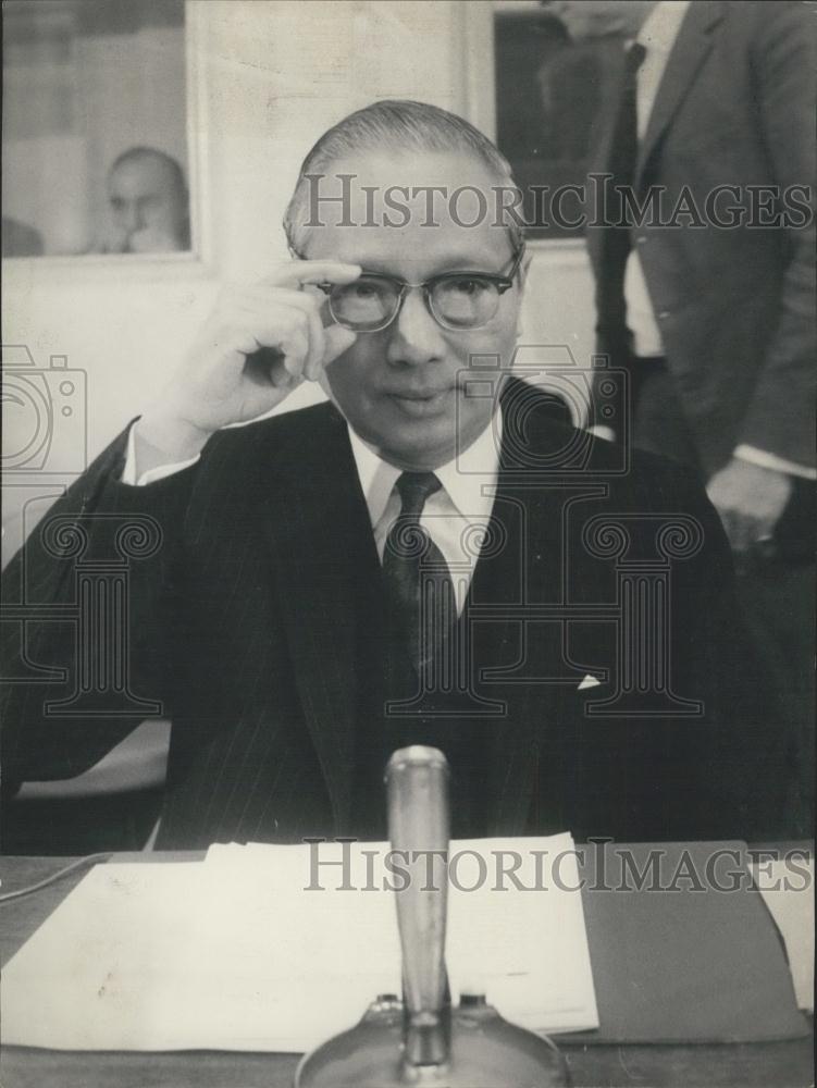 1971 Press Photo U Thant meeting Gunnar Jarring Peace Mission Middle East - Historic Images