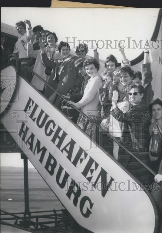 1959 Press Photo German girls to fly to Australia - Historic Images